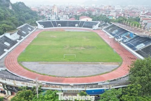Sân vận động Đông Kinh trước giờ phá dỡ để xây quảng trường