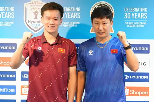 Thái Lan gọi Chanathip, HLV Kim Sang Sik chờ Hoàng Đức trở lại