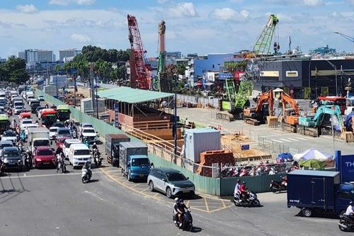 Từ ngày mai, TPHCM phân luồng giao thông, cấm xe loạt đường trung tâm