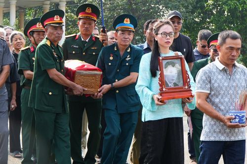 Người mẹ 103 tuổi chờ gần nửa thế kỷ đón con trai liệt sĩ trở về