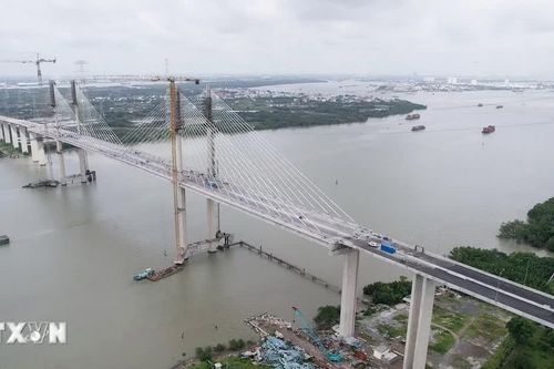 Sắp hoàn thành 2 hạng mục cuối cùng tuyến cao tốc Bến Lức-Long Thành