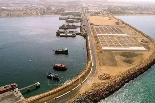 Iran tìm cách xoay xở khi thương mại đường biển phía Nam bị 'bóp nghẹt'