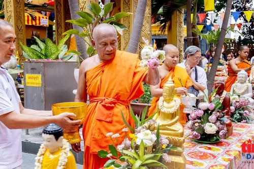 'Muốn vận động bà con thì phải hiểu họ nghĩ gì, cuộc sống khó khăn ở đâu'