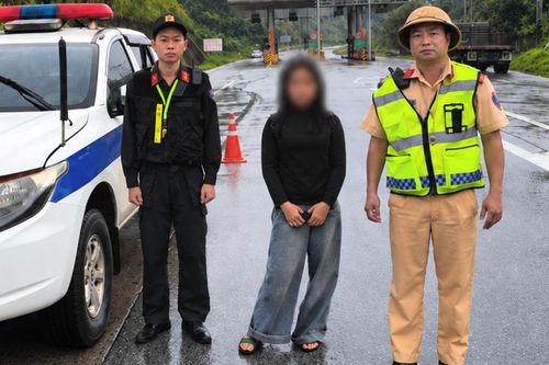Bé gái bỏ nhà đi, lên xe khách sang tỉnh khác và cái kết sau vài giờ