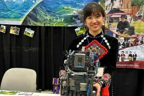 Cô giáo vùng cao đưa học trò chinh phục đấu trường Robotics thế giới