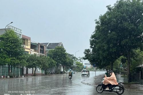 Mưa lớn tiếp diễn, cảnh báo lũ quét, sạt lở đất tại nhiều địa phương