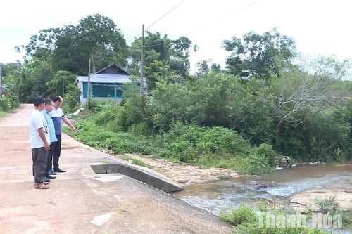 Cần đầu tư cầu cứng thay thế những ngầm tràn xuống cấp