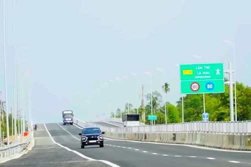 Tạm hoãn thu phí cao tốc Cần Thơ - Cà Mau từ 15/9 do chưa hoàn thiện