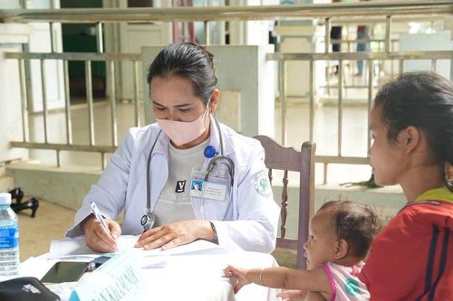 Phấn đấu duy trì 100% xã, phường đạt chuẩn quốc gia về y tế
