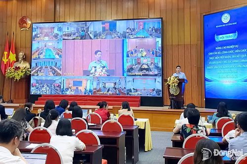 Nâng cao nghiệp vụ giải quyết thủ tục hành chính thuộc lĩnh vực khoa học, công nghệ