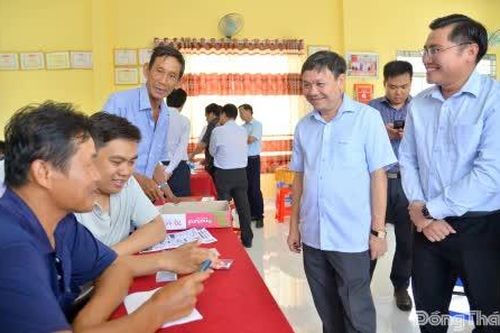 Đồng chí Phan Văn Thắng khảo sát, làm việc với Đảng ủy, UBND xã Tân Hương