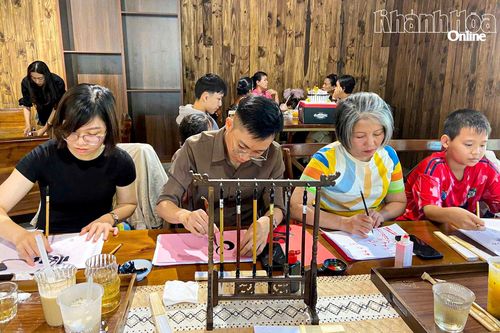 Sức hút từ mô hình workshop thủ công