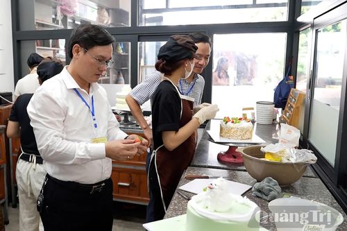 Phường Ba Đồn tăng cường kiểm tra an toàn thực phẩm dịp Tết Trung thu