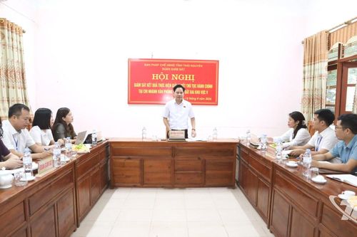 Giám sát giải quyết thủ tục hành chính tại xã Tân Khánh