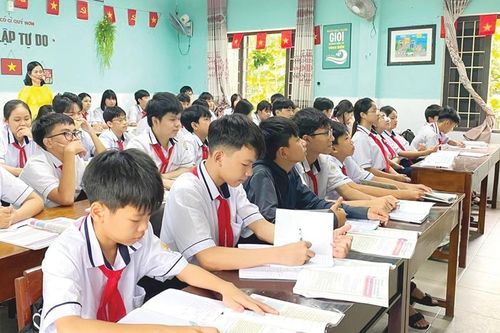 Khẩn trương khắc phục tình trạng thiếu sách giáo khoa