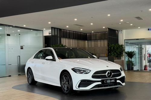 Ủy ban Cạnh tranh Quốc gia thông tin chương trình thu hồi Mercedes-Benz C200/300