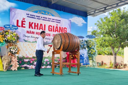 Trường THPT Nguyễn Văn Thoại (An Giang) nỗ lực nâng cao chất lượng giáo dục