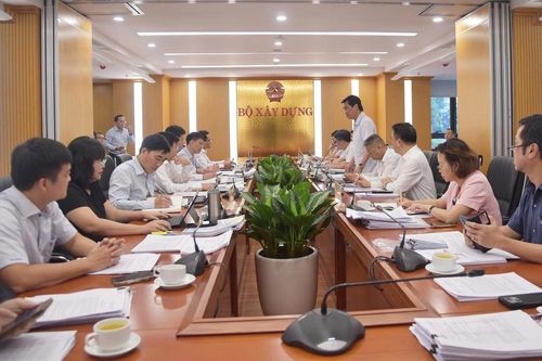 Bộ Xây dựng tham vấn chính sách giúp TP.HCM triển khai Luật Phát triển đô thị