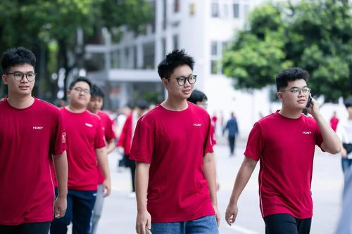 Đại học đẩy mạnh ứng dụng AI từ đào tạo đến quản trị