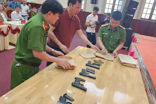 Tìm người phụ nữ chứng kiến vụ án giết người do Tài Đen thực hiện