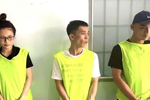 Dùng ứng dụng ngân hàng giả tạo chuyển khoản 'ảo' để chiếm đoạt tài sản