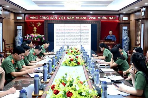 Nâng cao năng lực cán bộ Cảnh vệ