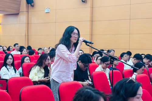 Từ giảng đường y khoa đến cánh cửa nội trú, hành trình chuyên sâu của người thầy thuốc trẻ
