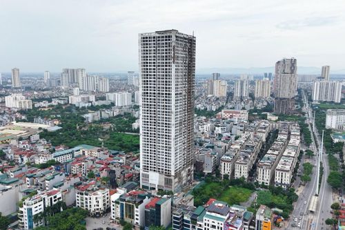 Đất vàng lãng phí, tòa nhà hoang phế