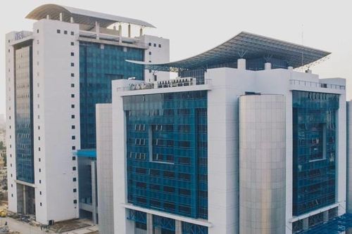 Đại học Kinh tế Quốc dân cảnh báo buộc thôi học 182 sinh viên