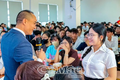 Tân sinh viên sẵn sàng cho hành trình mới