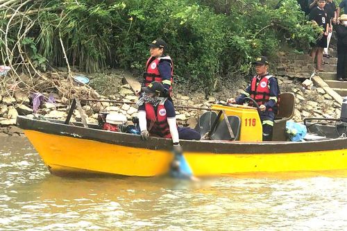 Hưng Yên: Tìm người liên quan vụ phát hiện thi thể trẻ sơ sinh trên sông Trà Lý