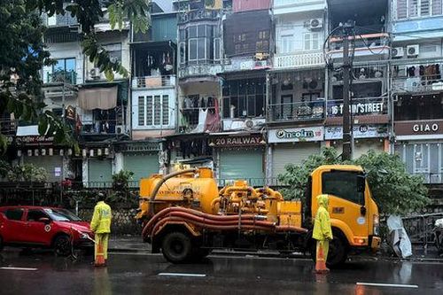 Hà Nội xử lý kịp thời các điểm ngập úng cục bộ do mưa lớn