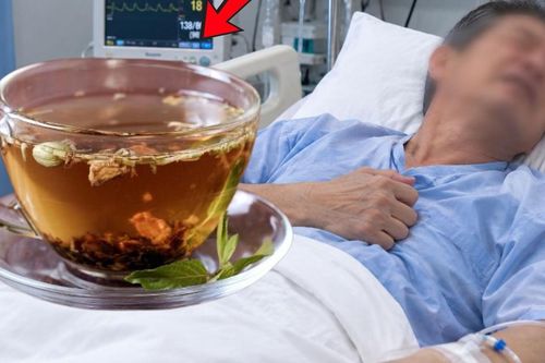 Người đàn ông 60 tuổi phải lọc máu suýt chết vì uống trà thanh nhiệt kiểu này
