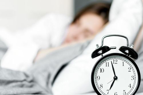 Stress, mất ngủ và bệnh không lây nhiễm: Mối liên hệ ít người biết