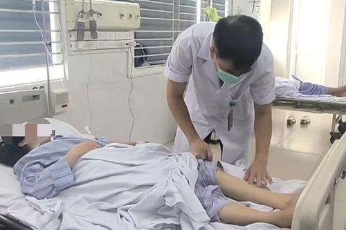 Dịch sốt xuất huyết phức tạp, nhiều ca có bệnh nền diễn biến nặng