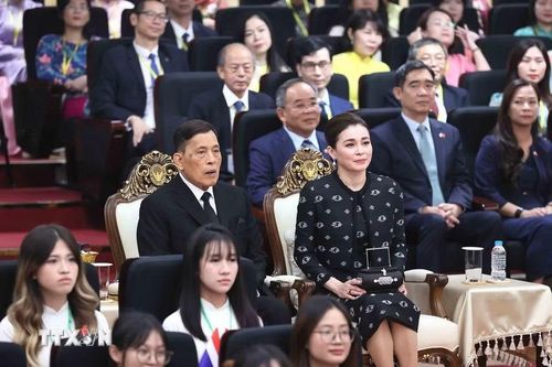 Nhà vua, Hoàng hậu Thái Lan thăm Trung tâm Ngôn ngữ và Văn hóa Thái Lan