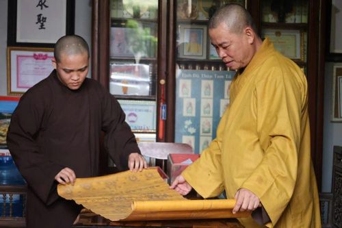 Quảng Ngãi: Hơn 200 năm gìn giữ 18 sắc phong quý tại chùa Hoa Sơn