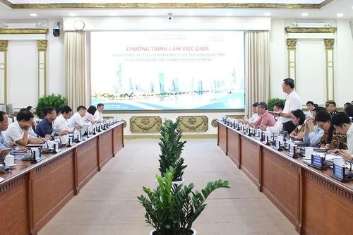 Quyết tâm hoàn thành mục tiêu thu ngân sách và giải ngân đầu tư công
