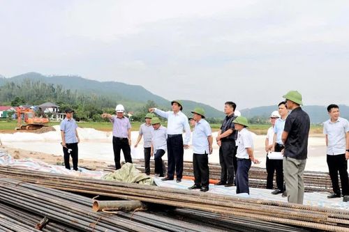 Thông tin mới nhất về tiến độ xây dựng tuyến đường bộ cao tốc Vinh-Thanh Thủy