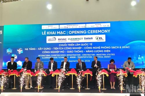 Hơn 500 gian hàng quy tụ giải pháp cho nhà máy và công trình công nghệ cao