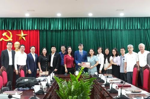 Chuyển giao tri thức và tư vấn chính sách từ trường đại học vào thực tiễn địa phương