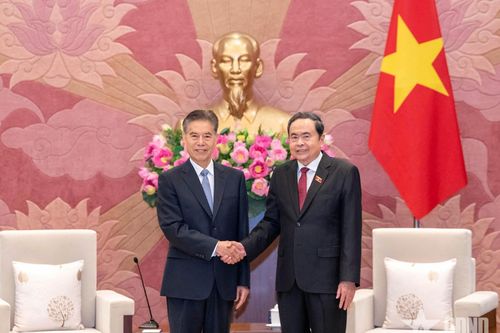 Chủ tịch Quốc hội Trần Thanh Mẫn tiếp đoàn đại biểu Ủy ban Tài chính và Kinh tế Nhân đại toàn quốc Trung Quốc