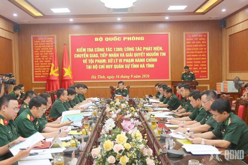 Thượng tướng Nguyễn Văn Gấu kiểm tra công tác 1389 tại Hà Tĩnh