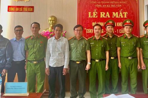 Mô hình của lòng dân