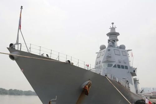 Tàu Hải quân Italy thăm TPHCM