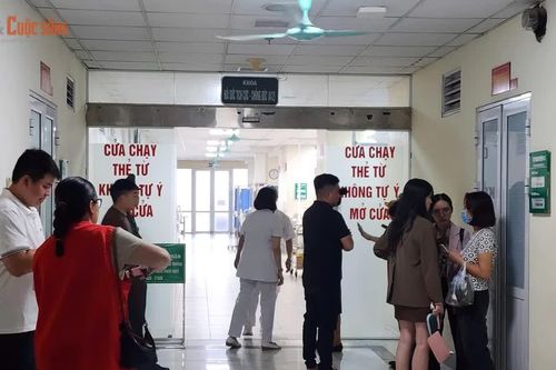Người thoát nạn từ vụ cháy khiến 5 người thiệt mạng ở Hà Nội đã ăn được cháo