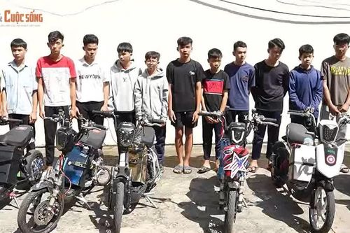 Nhóm thanh thiếu niên độ chế xe điện gây náo loạn tại Vũng Tàu