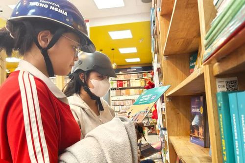 Sách giáo khoa được cung ứng liên tục về Cà Mau