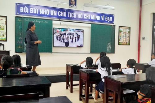 TP Huế thực nghiệm chương trình tiếng Cơ Tu