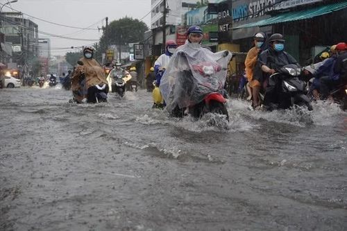 Dự báo thời tiết ngày 17/9: Nam Bộ sắp đón đợt mưa lớn kéo dài